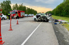 Опубликованы фото с места автокатастрофы с шестью погибшими в Пензенской области