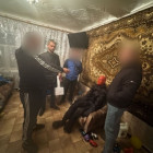 Житель Кузнецка избил знакомого киянкой и бросил его умирать в гараже