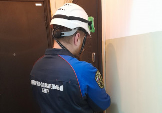 В Пензе мужчина с инвалидностью попал в квартирный плен