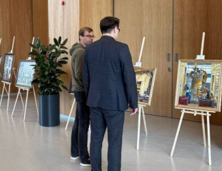 Депутат Госдумы оценил работы индустриальные работы пензенских художников