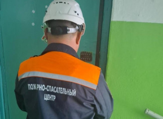 В Пензе спасатели вскрыли квартиру на улице Совхозной