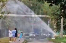 Это прорыв. На улице Ладожской в Пензе образовался гигантский гейзер