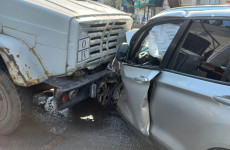 Появились новые фото с места страшной аварии на Южной Поляне в Пензе