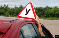 В Кузнецке попала в ДТП учебная машина с несовершеннолетней девочкой за рулем