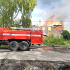 Появились новые фото с места пожара на улице Молодежной в Пензе