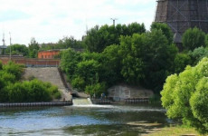 В Пензе от падения в воду спасли мужчину