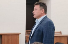 Экс-глава Бессоновского района признал вину в злоупотреблении должностными полномочиями