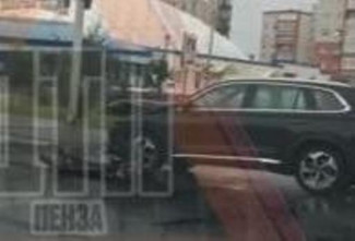 На улице Антонова в Пензе осложнено движение из-за ДТП