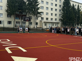 Подарок студентам: в Пензенском колледже архитектуры и строительства состоялось торжественное открытие спортивной площадки