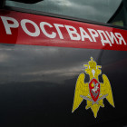 Ночью в Пензе ревнивый неадекват устроил разборки с женой прямо в подъезде