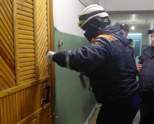 Пензенские спасатели вскрыли квартиру на проспекте Строителей