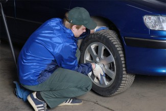 Пензенская Госавтоинспекция напомнила автовладельцам о необходимости перехода на «зимнюю резину»