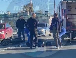 В Пензе в жуткое ДТП попал водитель электроскутера
