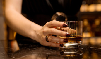 В Пензе 34-летняя женщина устроила пьяный дебош в баре