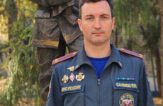 В Пензенской области сотрудник МЧС спас от гибели двухлетнюю девочку. ВИДЕО В Пензенской области сотрудник МЧС спас от гибели двухлетнюю девочку. ВИДЕО