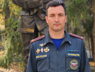 В Пензенской области сотрудник МЧС спас от гибели двухлетнюю девочку. ВИДЕО