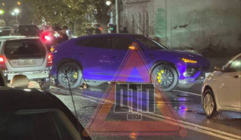 ДТП с Lamborghini в центре Пензы: за рулем иномарки был популярный блогер ДТП с Lamborghini в центре Пензы: за рулем иномарки был популярный блогер