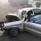 В Пензе водителя легковушки госпитализировали после столкновения с фурой