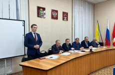 Экс-главе Кузнецка Сергею Златогорскому вручили почётный орден Экс-главе Кузнецка Сергею Златогорскому вручили почётный орден