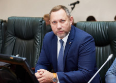 Желаем вдохновения! Сегодня депутат Евгений Кузьмичев празднует 47-летие