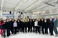 Первый канал снимает Пензу: в новом ледовом комплексе побывал Илья Авербух Первый канал снимает Пензу: в новом ледовом комплексе побывал Илья Авербух