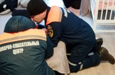 В Пензе нательная цепочка ребенка стала поводом для вызова спасателей В Пензе нательная цепочка ребенка стала поводом для вызова спасателей