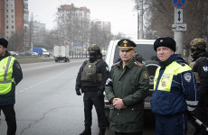 Спецоперация в Пензе: десять водителей получили повестки прямо на дороге Спецоперация в Пензе: десять водителей получили повестки прямо на дороге