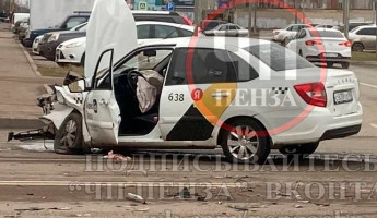 Страшное ДТП с участием такси на улице Антонова в Пензе: на месте работает реанимация