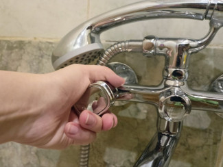 В Пензе из-за коммунальной аварии отключили горячую воду на улице Ново-Казанской