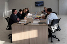 Пензенский бизнесмен заключил договор о создании российско-китайского транспортного центра Пензенский бизнесмен заключил договор о создании российско-китайского транспортного центра