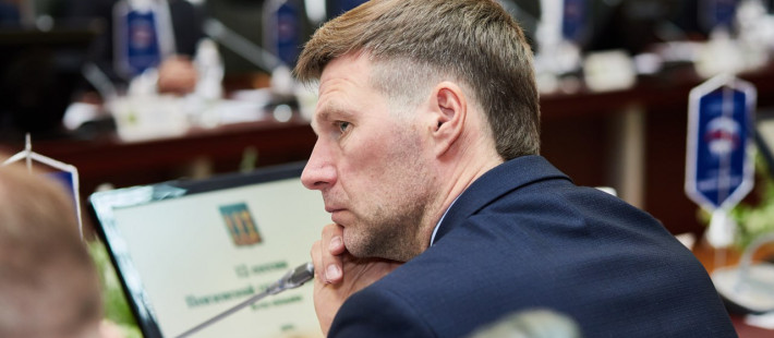 Желаем благополучия! 4 января родился депутат Борис Панин