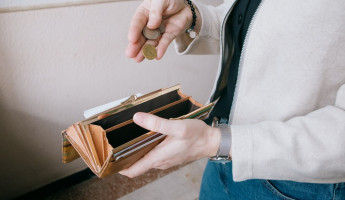 Пензенская пенсионерка пыталась заработать на инвестициях, но потеряла миллион рублей Пензенская пенсионерка пыталась заработать на инвестициях, но потеряла миллион рублей