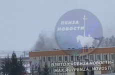 В Засечном вспыхнул дом культуры: огонь повредил помещение