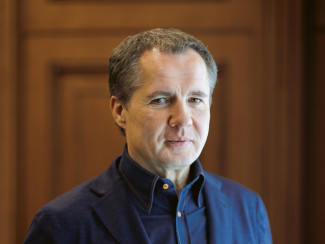 Не забудьте поздравить! 15 января родился политик Вячеслав Гладков