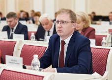 Желаем успехов! 25 января депутат Дмитрий Филяев отмечает день рождения