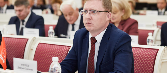 Желаем успехов! 25 января депутат Дмитрий Филяев отмечает день рождения