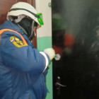 Пензенские спасатели помогли врачам попасть в квартиру на улице Мира