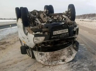 На трассе в Пензенской области перевернулся микроавтобус. ФОТО