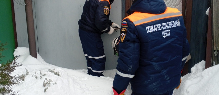 Пензенские спасатели вскрыли квартиру в 5-м Галетном проезде