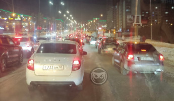 Пензенцы сообщают о гигантской пробке в Октябрьском районе города