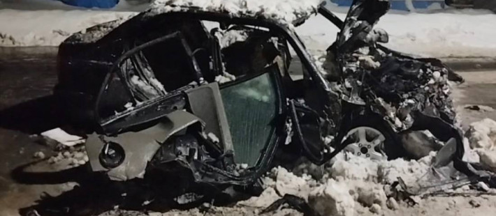 Опубликованы ужасающие фото с места смертельной автокатастрофы под Пензой