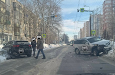 Очевидцы сообщают о жесткой аварии на улице Рахманинова в Пензе