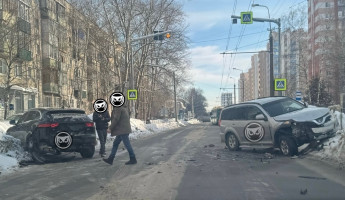 Очевидцы сообщают о жесткой аварии на улице Рахманинова в Пензе