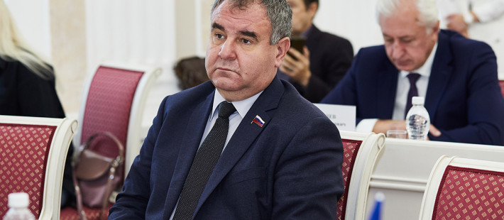 8 февраля день рождения празднует депутат Вадим Калинин