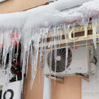 Лед с крыши убил женщину в Пензе: глава города обещает наказать виновных