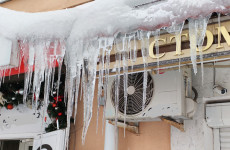 Лед с крыши убил женщину в Пензе: глава города обещает наказать виновных Лед с крыши убил женщину в Пензе: глава города обещает наказать виновных