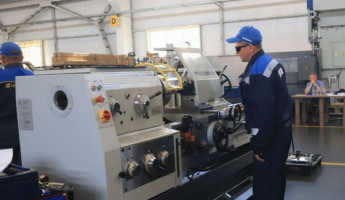 Лучший токарь России уедет из Пензы с промышленным станком