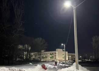 После жалоб пензенцев в Заре подсветили дорогу к школе