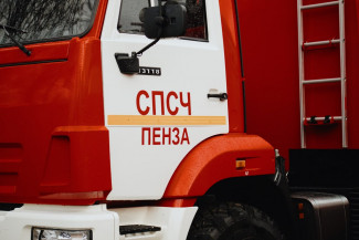 Под Пензой огонь уничтожил частный дом: погиб молодой мужчина