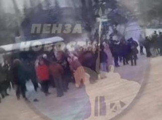 Пенза на грани транспортного срыва: жители Ахун штурмуют остановки